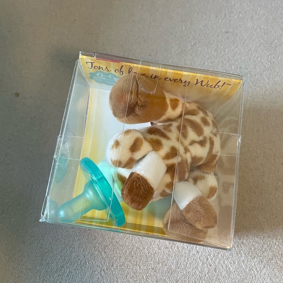 Wubbanub Giraffe Pacifier - Picture 5 of 7